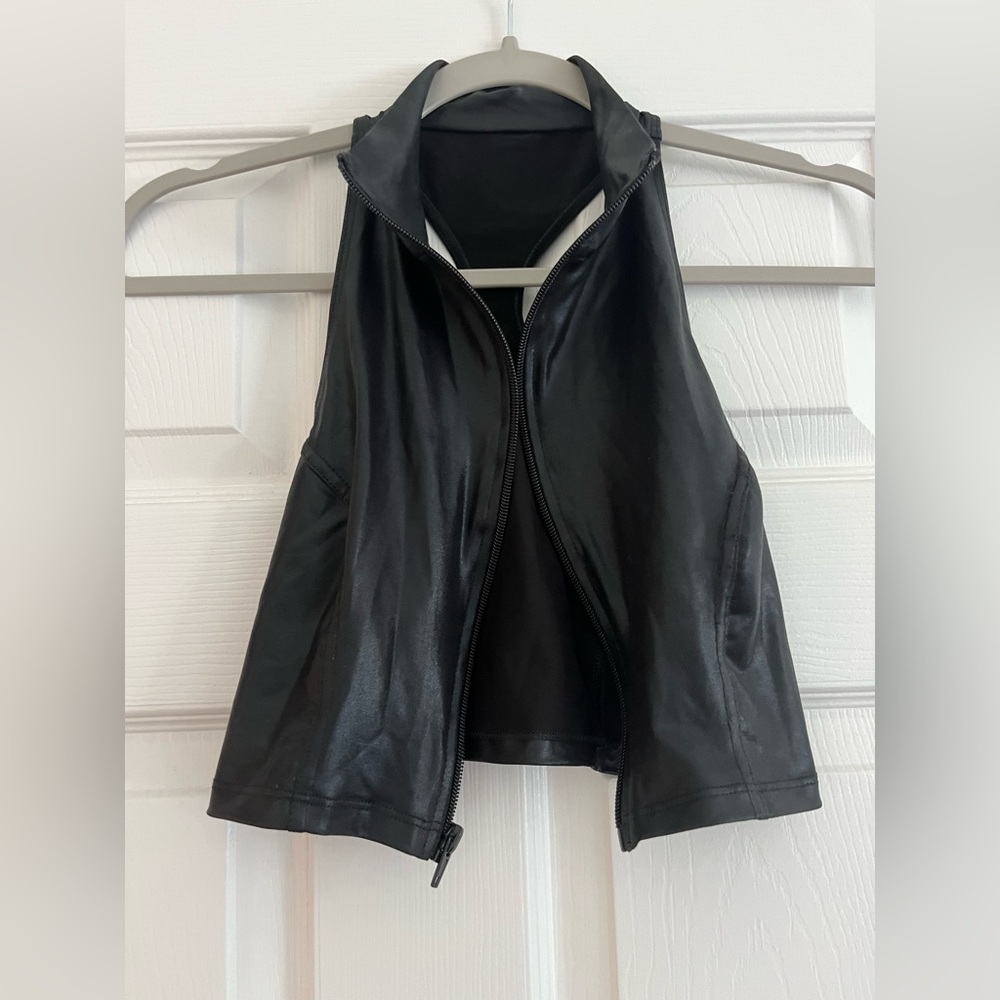 American Apparel Large faux leather crop top vest with zip